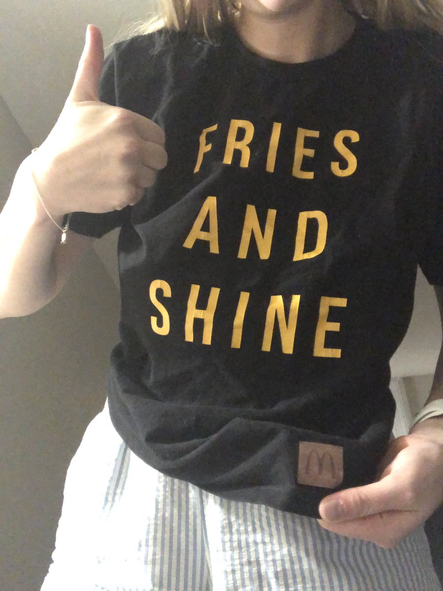 MrichMMJC's tweet photo. @McDonaldsCanada I think I need a wardrobe update! My favourite shirt needs a sweater to match! #McDonaldsFromHome #contest https://t.co/oJ0jw6jrc6