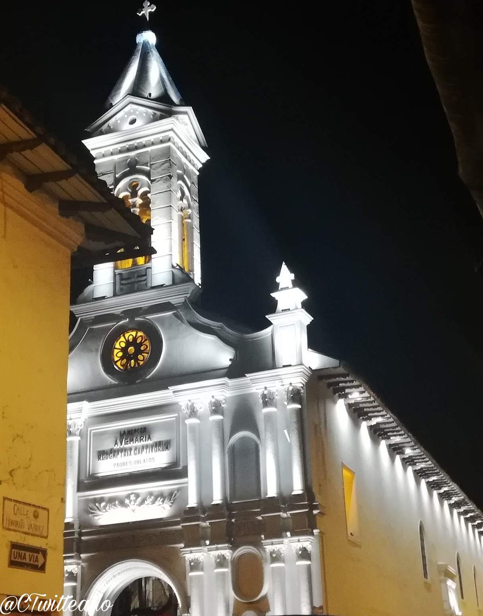 CTwitteado's tweet photo. Los pequeños detalles son importantes en el arte de admirar a #Cuenca https://t.co/7XBD2EqcRh
