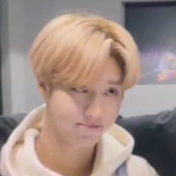 hanquokkaday's tweet photo. #MAMAVOTE #straykids https://t.co/hyE9bvRsQO