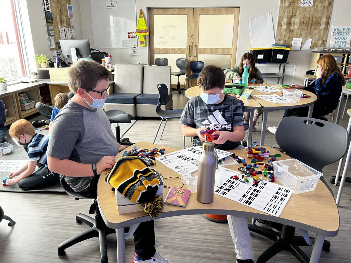 mitchmea's tweet image. @SaskCode has done it again and brought so much excitement and happiness to my grade 5 class! Problem solving, computational thinking, team work, here we come. Thank you #SaskCode! #cancode #stem