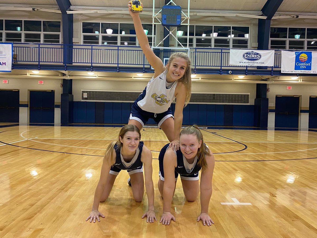 JuniataWBB's tweet photo. 🎙 Week 3 Awards 🎙
Rebounding: Grace Long
FT %: Jamie Mahigel, Dani Scipioni &amp; Marta Celebic 
Runner/Speed: Kynnedy Miller, Emelie Nonemaker &amp; Steph Emert
Lots of shake up in our winners, who’s it gonna be for next week? https://t.co/qPdsdJBEMv