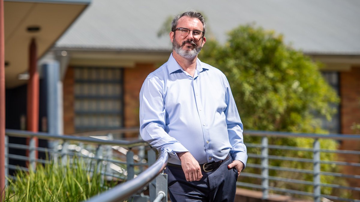 unisqaus's tweet photo. Four of our own on the @clarivate 2021 Highly Cited Researchers List!

@chenusq, @stuart_biddle, @physrcd &amp; @drpaulgardiner - we're so #usqproud of you 💛

#HighlyCited2021 (2/2) https://t.co/25Jt4X45k5