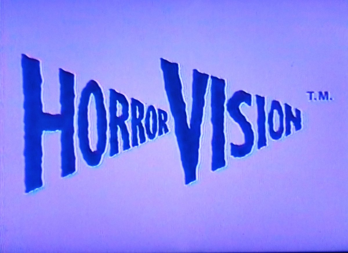 SANGUELIA_3's tweet photo. グッド・ボーディング！

凄い…“Horror Vision” は仕事の疲れを全部吹き飛ばしてくれる。それからカラッスー(出演もしてる監督夫人)の歌は、下手なビタミン剤より効く。ん？ラリってるのか？
とにかく…Horror VisionのTシャツ欲しいっす！

#BoardingHouse #HorrorVision
#Kalassu https://t.co/6gN1Seyy6a