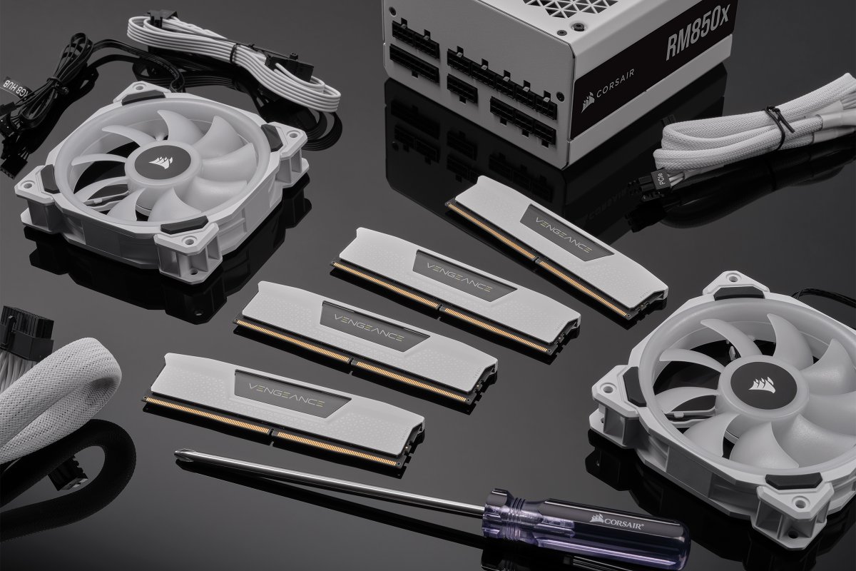 CORSAIR tweet media