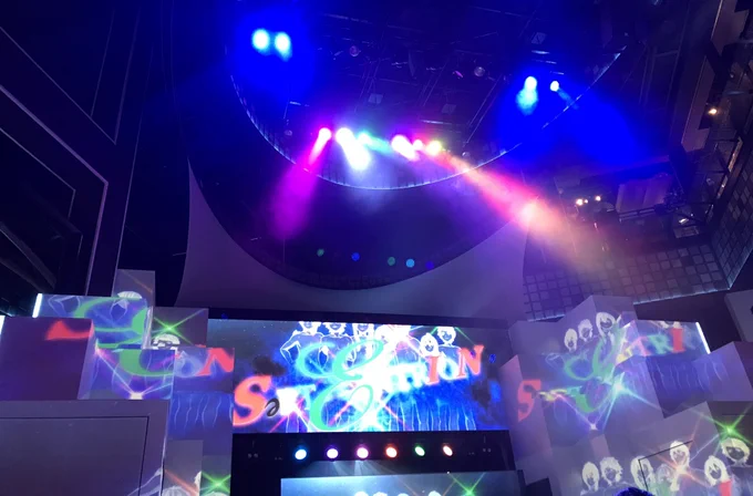 二年前の今頃はジョイポリコラボのジェットコースターで「ルヰくん、僕に捕まって!」「みんなは安全バーに捕まってね」とオタク置いてけぼりのラブラブっぷりを見せつけられなどしていたな ジョイポリ楽しかったな〜〜 