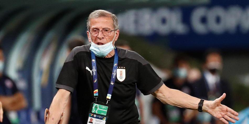FranRattoUY's tweet photo. Si Uruguay esta como está es por la soberbia de este señor. Hay que sacarlo ya mismo y si la AUF no respeta este glorioso pais, que lo haga el pueblo mismo carajo
#TabarezOut https://t.co/J1olAvlGKR