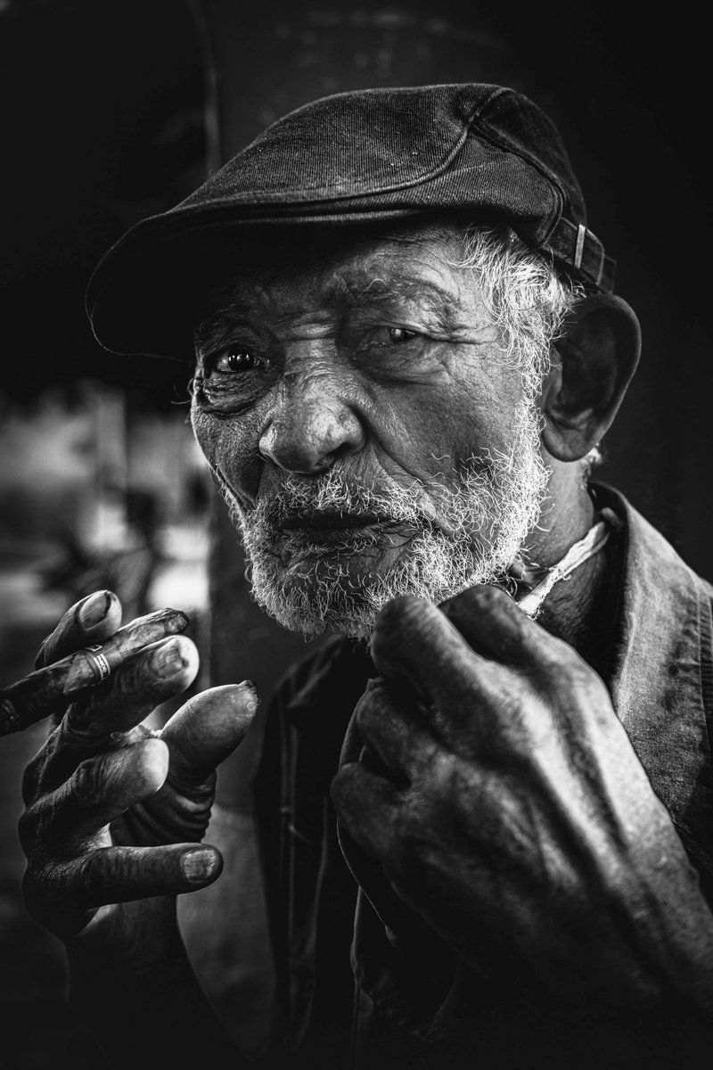 VinetaViky's tweet image. I Just drop the first two photos from “Cuban Argonauts” portrait photo serie 📸 . Now, I feel the opportunity to share the feelings of my people through photography. 🖤🤍
👇👇
ab2.gallery/account/KGFBU7…
•
•
#nftalgo #Algorand #AlgoNFT #ALGONFTs #NFTCommunity #nft #algotrading