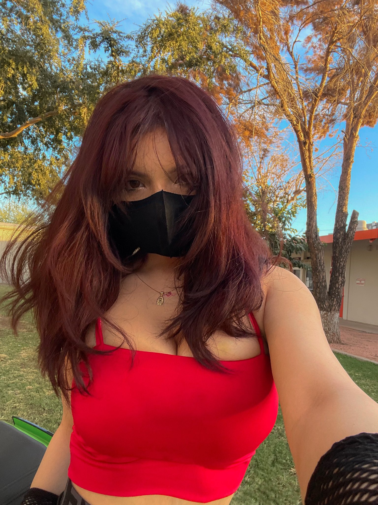 nohemy on X: I like red t.cokiIlWWcZJV  X