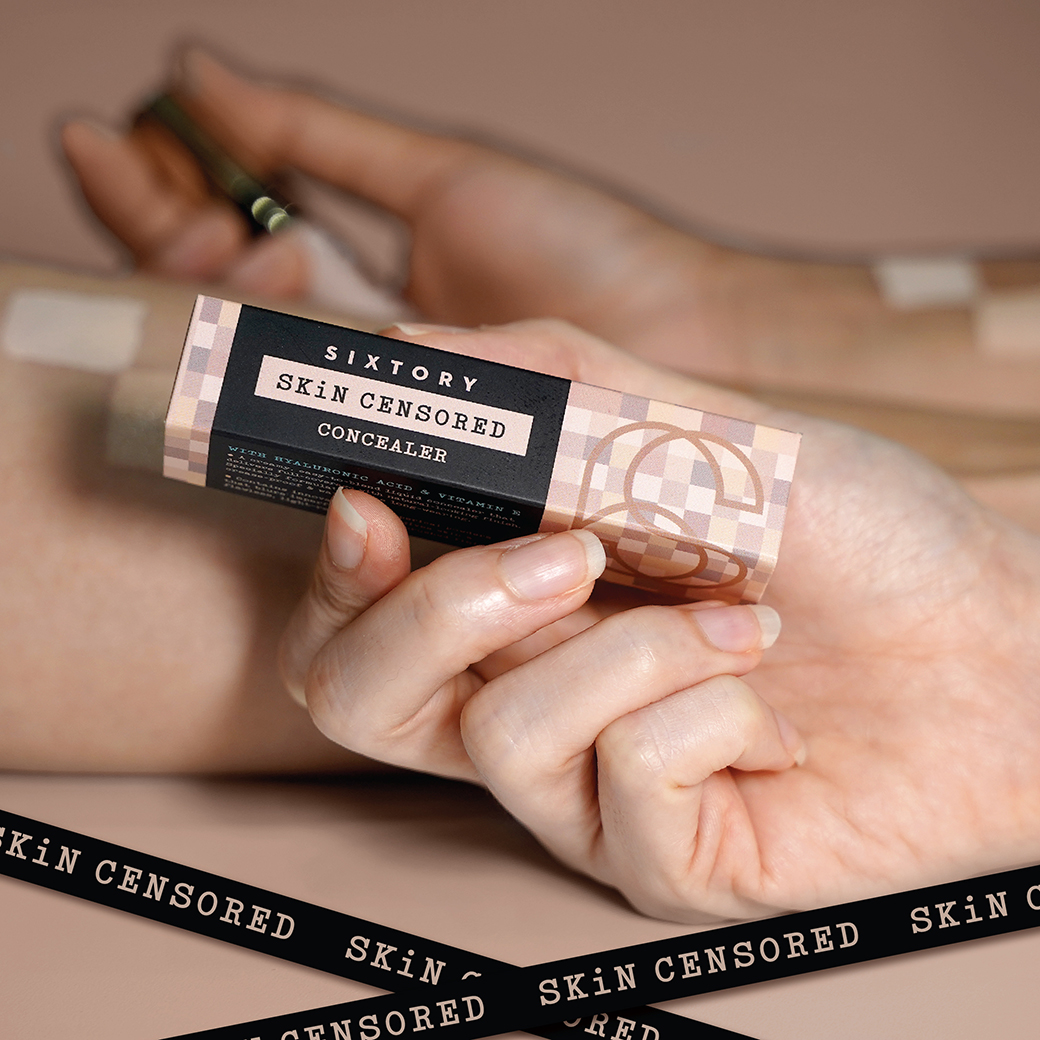 SixtoryThailand's tweet photo. SIXTORY x BOGUS ที่ร่วมกันพัฒนาสูตรให้ออกมาดีที่สุดจนได้ Concealer ที่ตอบโจทย์คนใต้ตาคล้ำ! เนื้อเนียนนุ่ม เบาสบาย ปกปิดรอยคล้ำ รอยสิว และริ้วรอยต่างๆ ปังได้ถึง 8 สี พร้อมสารบำรุง Hyaluronic Acid &amp; Vitamin E 
Shopee  https://t.co/QJNdcuVcg8
#Sixtory #สกินเซ็นเซอร์ #ปิดเป๊ะไม่โป๊ะ https://t.co/2hMCTrPFox