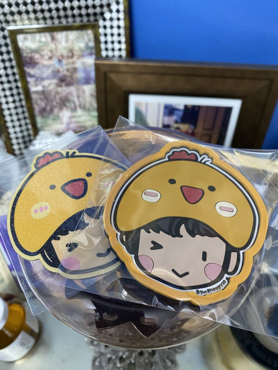 onlylovecando24's tweet photo. คืนวันลอยกระทง นอกจากชวนนุชมา !
กิจกรรม # 702ลอยกระทงฮาเฮ 

เอ๋อก็ขออนุญาตเปิดดีล จานและพวง เพื่อสมทบช่วยน้ำท่วมร่วมกับวัดพระบาทน้ำพุ โอนตรงเข้าบัญชีมูลนิธิได้เลยนะคะ ขอเอาของที่จะเปิดดีลมาเปิดตัวค่ะ #เป๊กผลิตโชค #PeckPalitchoke 1 https://t.co/TumEEq11dS