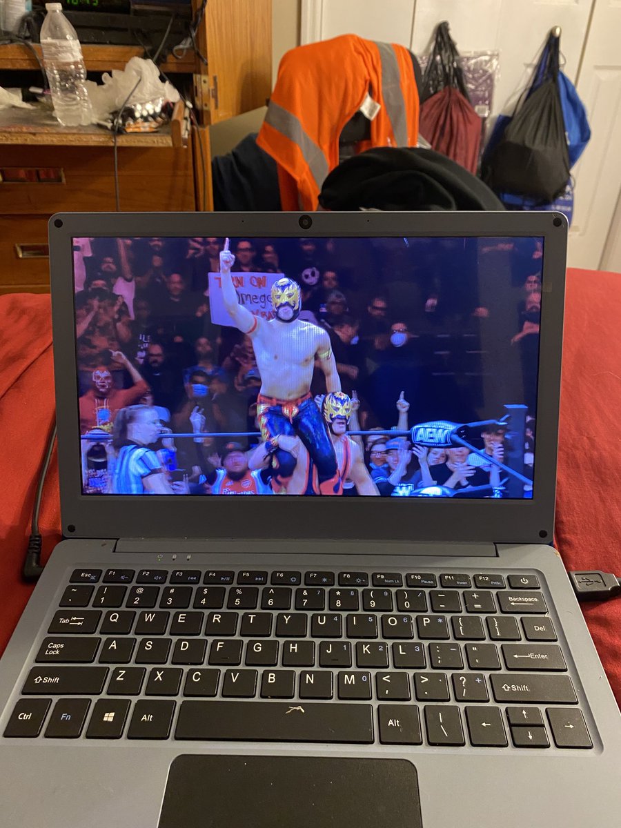car_ishmael's tweet photo. #TooFastTooFuego are 3-0. Who’s next? ⁦@FuegoDelSol⁩ and #Fuego2 #AEWTagTeamChamps https://t.co/adli3WiorL