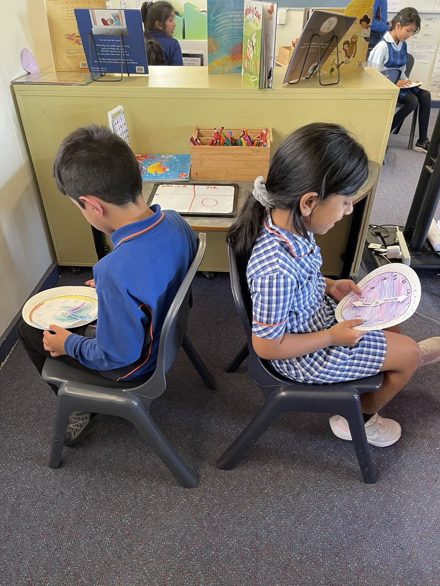 MrsLoweWheeler's tweet photo. 2A playing ‘guess my time’ with our own clocks we made! We are having so much fun learning time! @AitkenCreekPS https://t.co/jYCCKbl42m