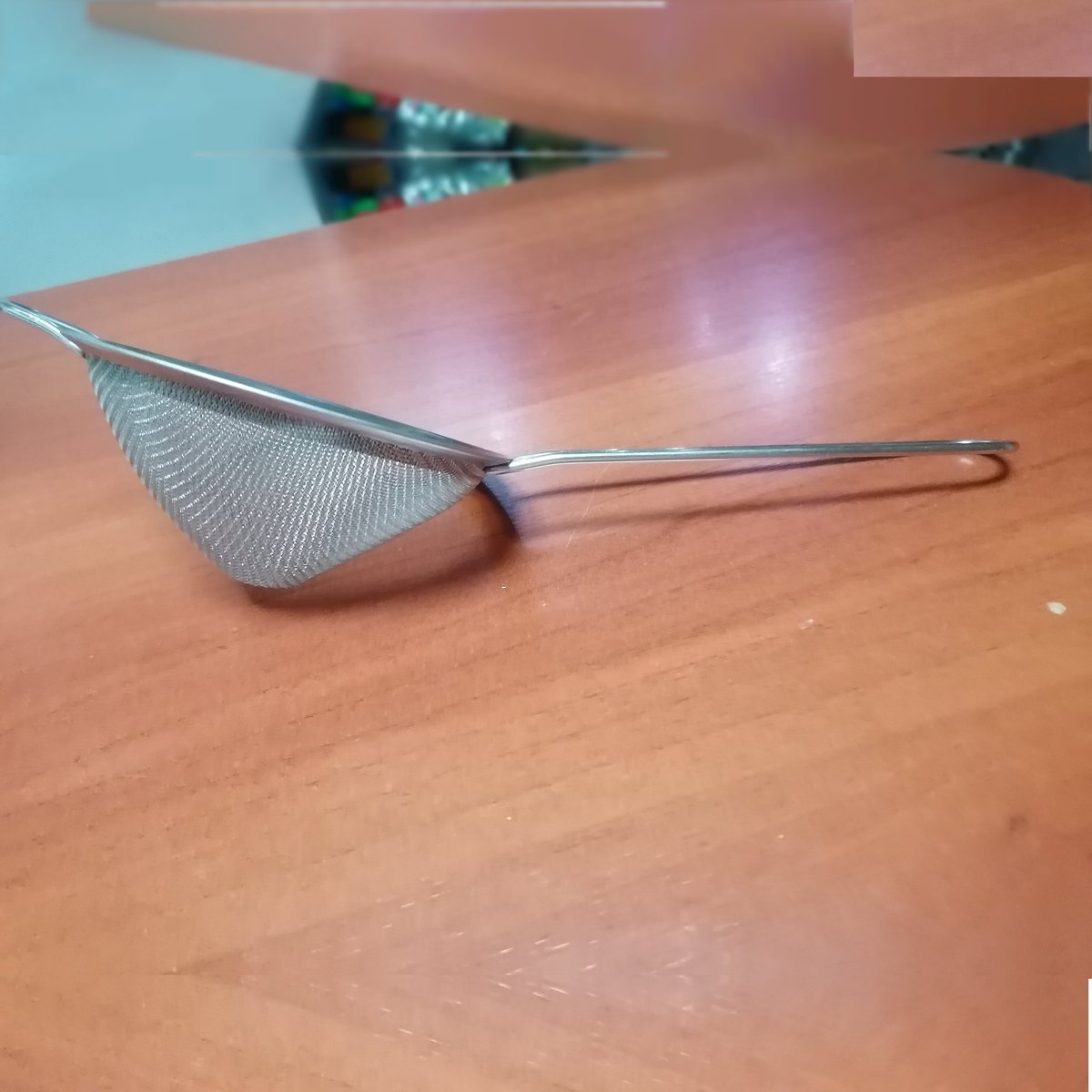 CasaBarman's tweet photo. Colador cónico de 12 cms de diámetro, que no falte en tu #bar y casa.
#bartendertools #flair #drinks #brindis #cheers #mixology #cocteleria #pub #restaurante #hotel #cafetería #macerador #exprimidor #jigger #descorhador #hielera #vino #wine #jugos #refrescos #granizados https://t.co/xCNkdPR9YB
