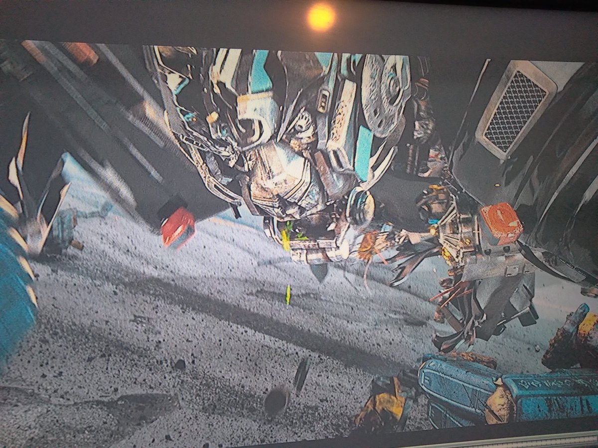 Foxiumsdoorman9's tweet image. I think Ironhide from the Michael Bay universe has a painful death for fans I believe in the 2011 is sucks for him die like that I wish you was in the Michael Bay Universe for a little bit longer like the last night