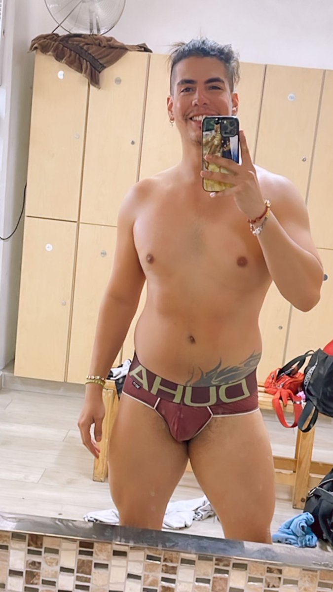 memofit89's tweet photo. listos #gay #gaymty #gaypubliccrusing #GayMonterrey #gaymexican https://t.co/6kw1ZRk2U3