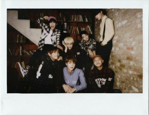 Bangtannyes's tweet photo. Tengan un buen viaje, los amo mucho espero salgan a salvó y lleguen a salvo, los amooo <3 

¡HAVE A SAFE FLIGHT BTS! 💗 https://t.co/Py2xnA6hTy