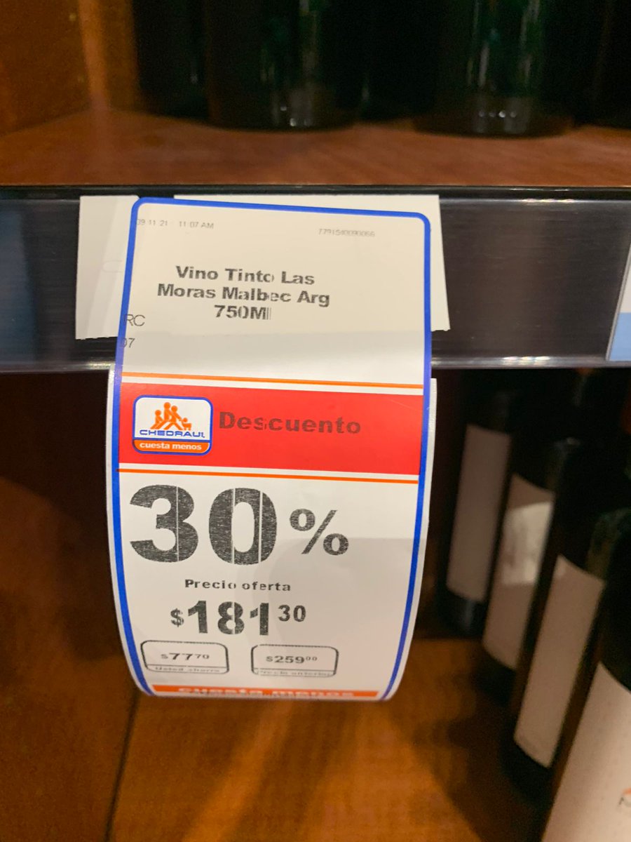 castulorg's tweet photo. Además de eso cambiaron el precio de las etiquetas mientras nos encontrábamos en servicio al cliente https://t.co/LsOWfgODza