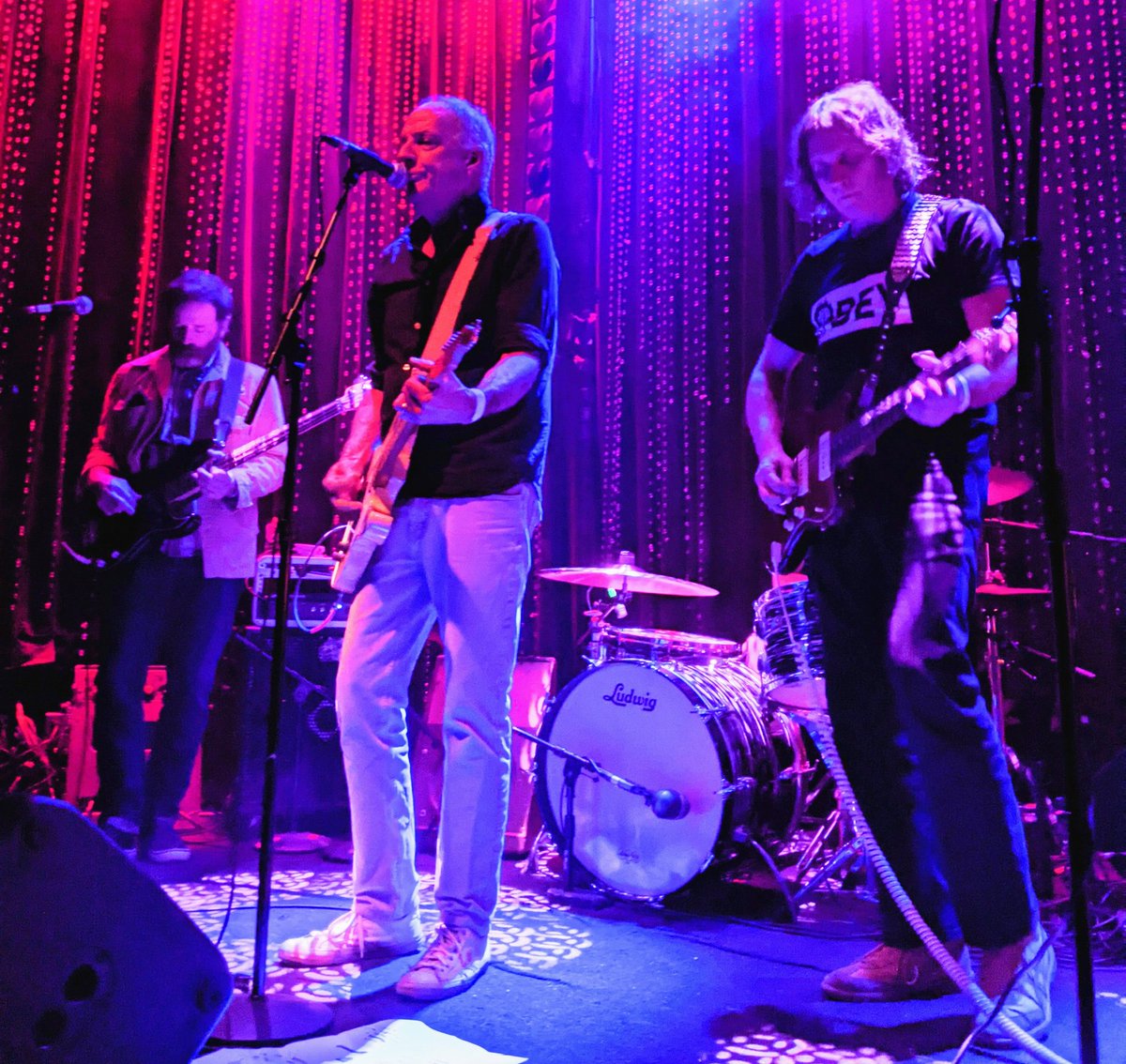 dothecranberry's tweet photo. Tobin Sprout at Johnny Brenda's, Philadelphia, PA Tuesday 11/16/2021.
There's nothing I'd Rather do than be here right now. There's nothing I'd rather do.
#TobinSprout https://t.co/aIt5eSJRDV
