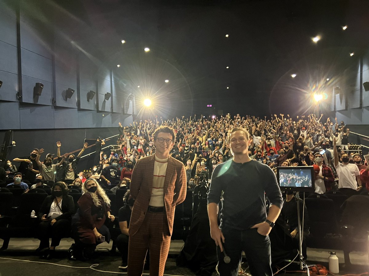 breaking the multiverse one trailer at a time
@regalmovies @cinepolis