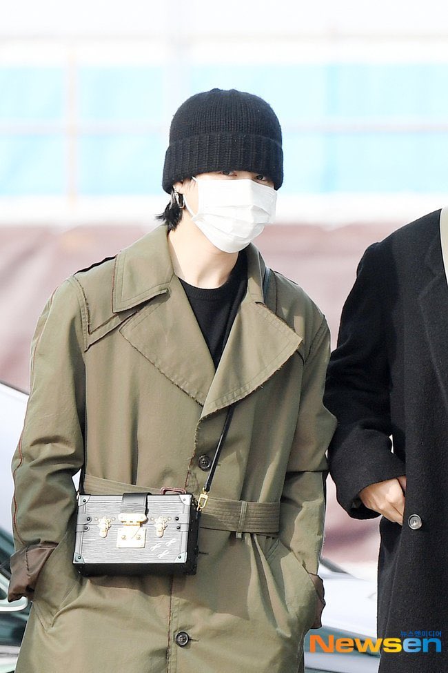 inamnam11's tweet photo. Have a safe flight💜
Están hermosos!! #bts #BTSCONCERT #btsflight #LA https://t.co/1Z6a1zasEc