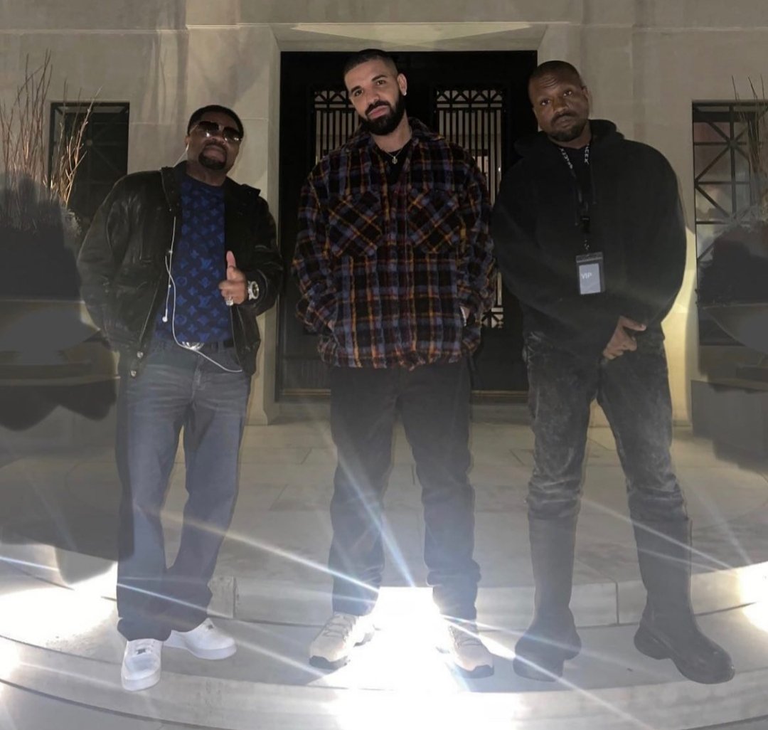 40nite's tweet image. when your dad tells you and your brother to stop fighting and get along