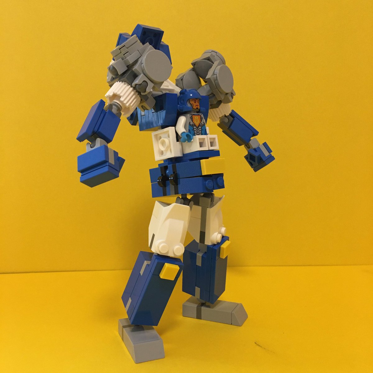 LegoGuy31's tweet photo. ケンリュウ
#lego #mecha #moc #mocers #afol #legomecha #legorobotics #レゴ #レコメン #レゴロボ #マシンロボ #machinerobo #マシンロボクロノスの大逆襲 #クロノスの大逆襲 #天威勇士 #劍龍 #baikanfu #kenryu #ケンリュウ #剣竜 #メン #superrobo #srw #スーパーロボット大戦 #スーパーロボ https://t.co/E4ZHAHPt4p