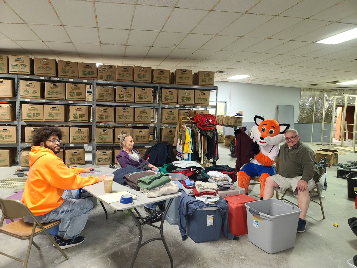 Pt 1.
Just here getting ready for yet ANOTHER volunteer event.

We will be donating 150 packs (including shirts, long sleeves, socks, underwear, hat).

We will also have some jackets and luggages available (all will be first come first served)
So c’mon #Omaha do your thing…