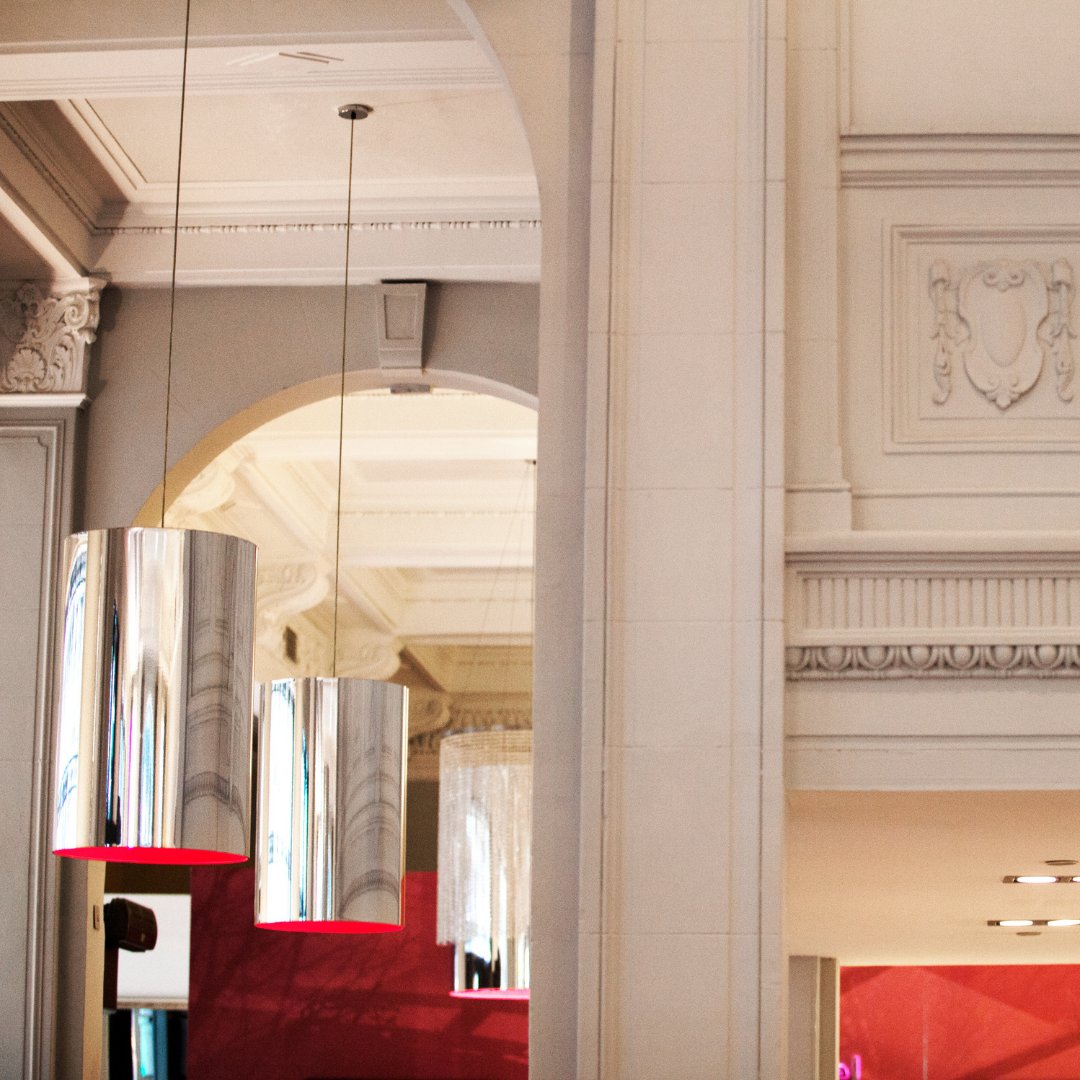Dramatic ceilings. Intricate moldings. Victorian architecture. Safe to say we have a thing for timeless local design, paired with modern touches. Discover this and more at <a href="/IndigoGlasgow/">Hotel Indigo Glasgow</a>.