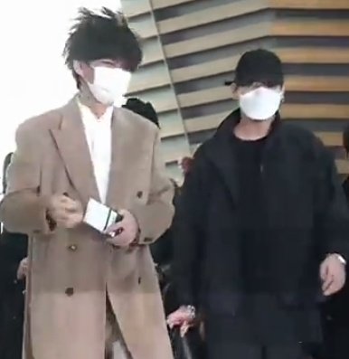 A FLUFFY TAEHYUNG SPOTTED 😭