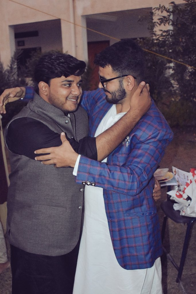 AsadAli4360's tweet photo. Han jani short me kar aaon ga,
Long or objective tery hawaly🤣🤞
#Midterm https://t.co/4tXLY6RBuY