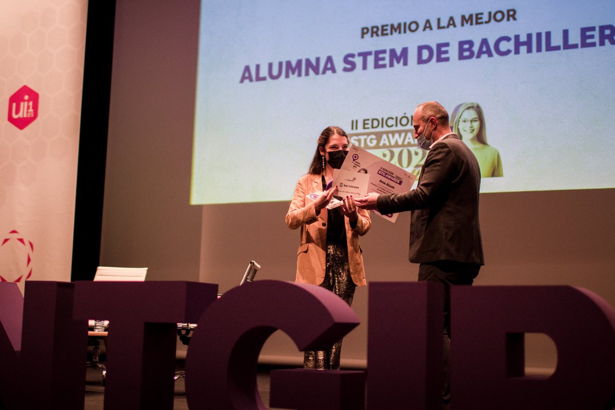 beunicoos's tweet photo. Un año más, @StemTalentGirl premia a las mejores estudiantes #STEM españolas de #Secundaria, #Bachillerato y #Universidad.👏Todas las ganadoras recibirán una suscripción PRO en https://t.co/j84wKp3eYK
🏆 María Delgado
🏆 Ana Alum
🏆 Alba Rojo
¡Enhorabuena a todas!🙌🙌 #STGAwards https://t.co/DqguHMZVlm
