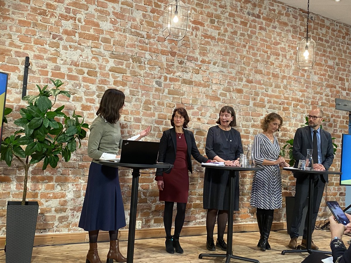 I bra debatt om hur Sverige ska stå sig som forskningsnation i den globala konkurrensen <a href="/KTHuniversity/">KTH Royal Institute of Technology</a> <a href="/svenaringsliv/">Svenskt Näringsliv</a> <a href="/KAWstiftelsen/">KAW</a> @<a href="/Vetenskapsradet/">Vetenskapsrådet</a> <a href="/AstraZenecaSE/">AstraZeneca Sverige</a>