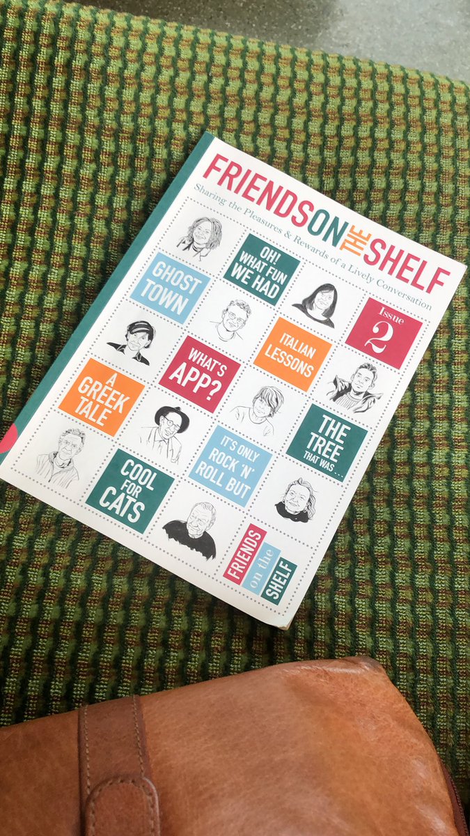 MaiaDunphy's tweet photo. Train journey with @FriendsOnShelf for company. https://t.co/upQRlRdg9K