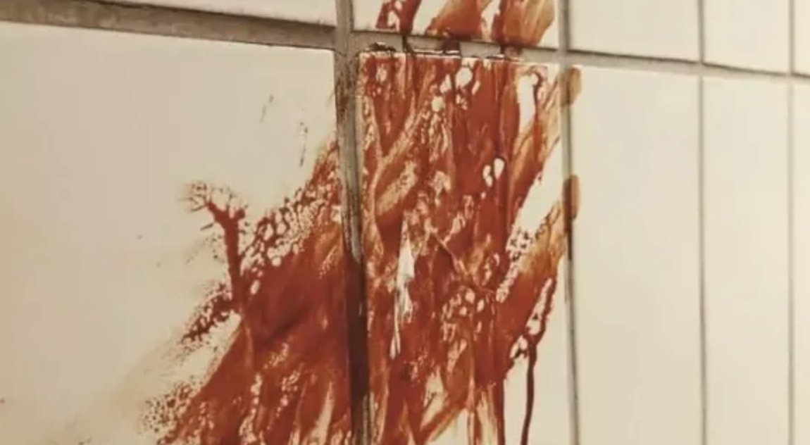 Ik ging gisteren kijken naar #Duyster en ik werd eigenlijk  aangenaam verrast. Sure, het is geen meesterwerk maar wel een hele leuke, down-to-earth en originele manier om met het found footage genre om te gaan in een Antwerpse context en ik heb écht goed gelachen. 👻