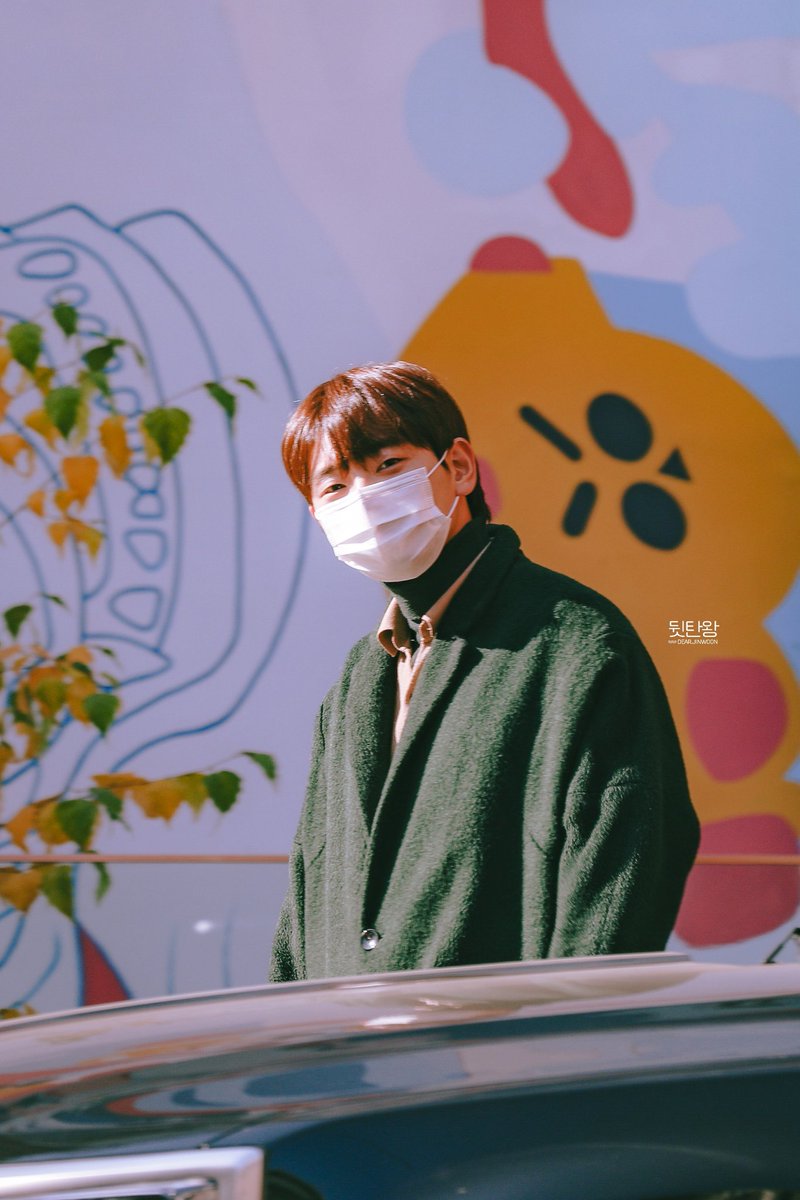 DEAR_JINWOON's tweet photo. 211117 #2AM #정진운 
NOW #세리자베스 출퇴근 직찍 @2AMjinwoon https://t.co/rLm4Q9dkTA