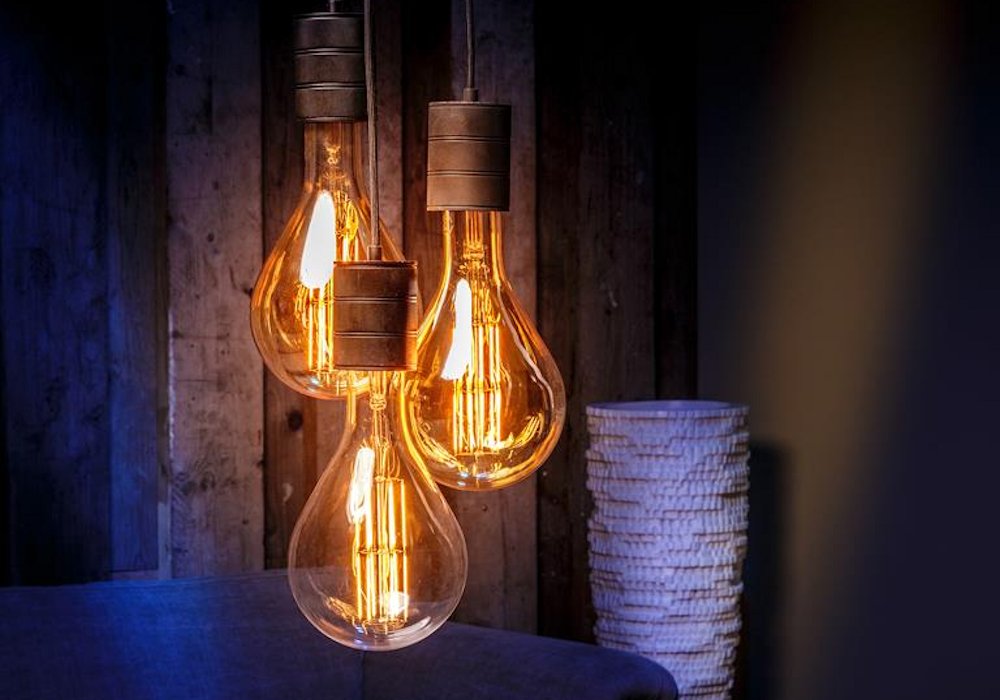 Watt’s that deal with lumens? For those of you who haven’t yet got to grips with the new light intensity measurement, known as lumens, we’ve explained it all here for you...bit.ly/3CoITOC

#lighting #lumens #tasklighting #lumenlevels #homeowners #TheLightYard