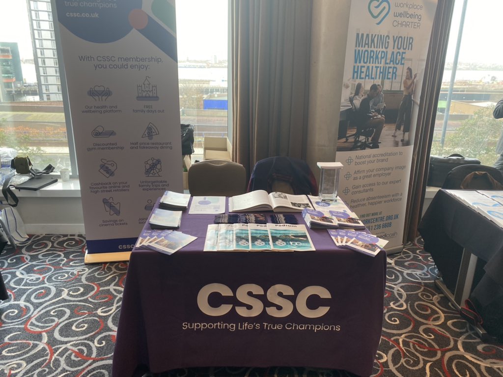 StevenTomsCSSC's tweet photo. With @scott_thorne88 at this years Civil Service Winter Wonderland Wellbeing Event at the Radisson Blu in Liverpool. https://t.co/Rxd1pceBSi