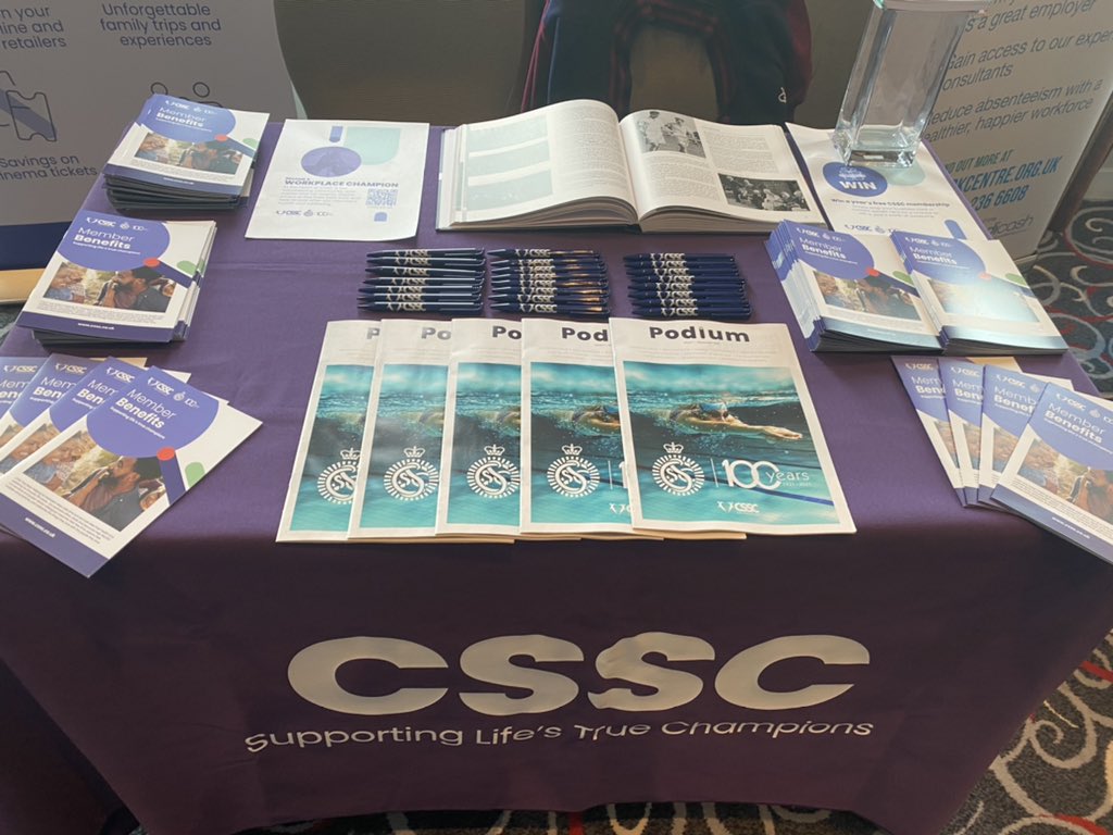 StevenTomsCSSC's tweet photo. With @scott_thorne88 at this years Civil Service Winter Wonderland Wellbeing Event at the Radisson Blu in Liverpool. https://t.co/Rxd1pceBSi
