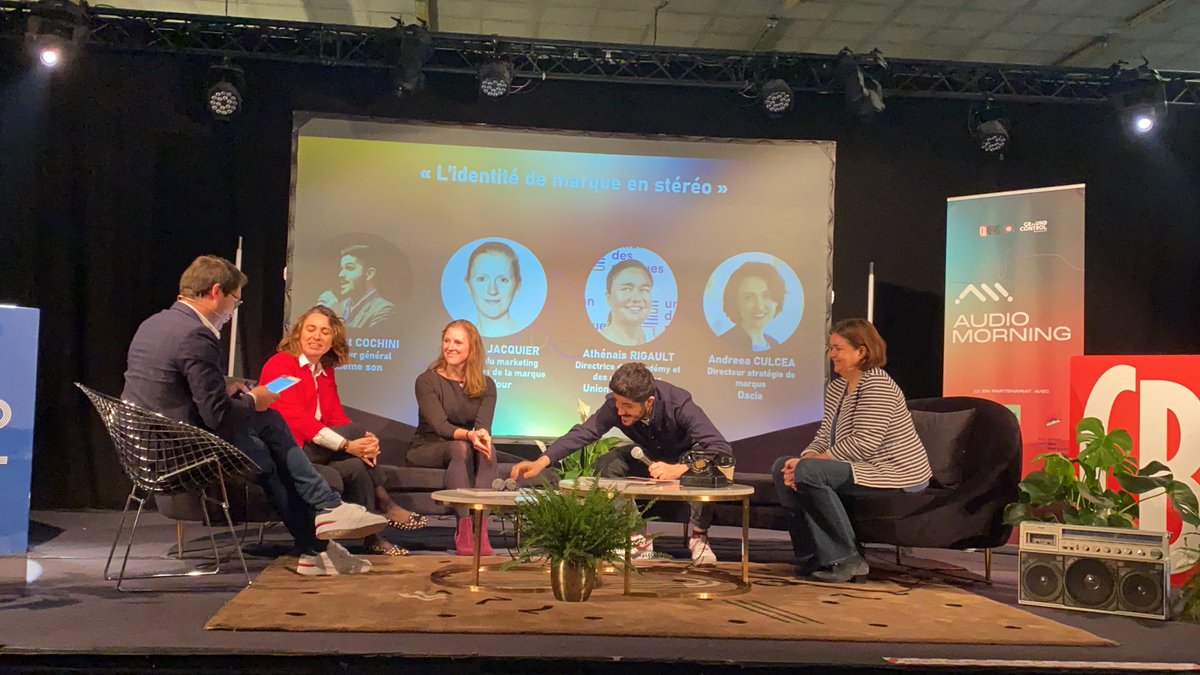 CB_News's tweet photo. 🎙 « L’identité de marque en stéréo »

Avec @LaurentCochini de @SixiemeSon, @nathjacquier de @CarrefourFrance, Andreea Culcea de @Dacia_FR, et @arigault1, directrice de @Uniondesmarques.

#AudioMorning21 https://t.co/Cy5huAJ4Yl