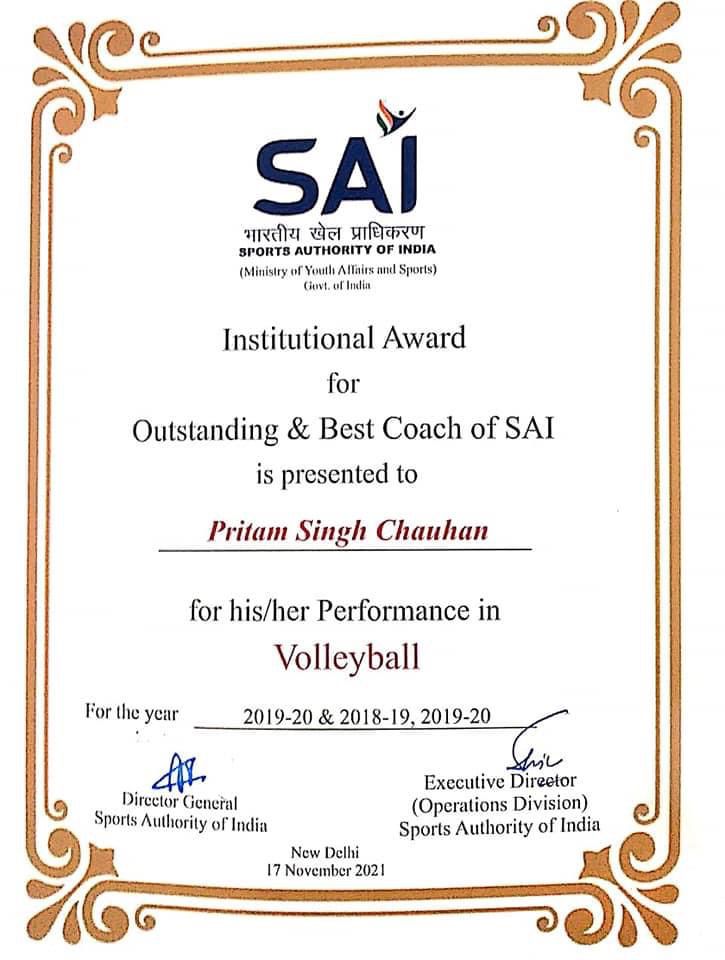 SAI_Dharamshala's tweet photo. @PritamS37272815 Ex. Volleyball Coach of NCOE Dharamshala was awarded at maiden 'SAI Institutional Awards' at New Delhi today.
#YourPrideOurPride
#SAIAwards https://t.co/rTRE12Xcde