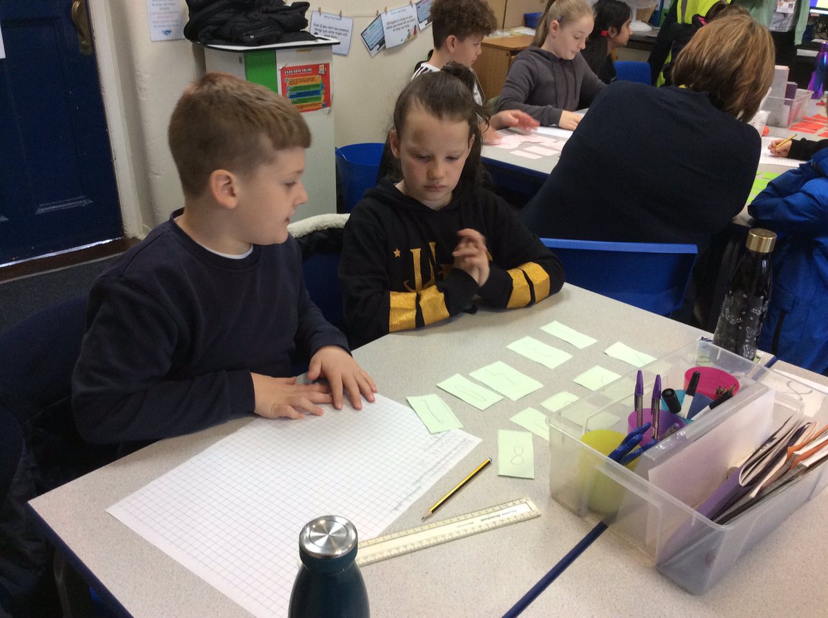 Vernon56KS2's tweet photo. In Mrs Ingram’s class, we are reasoning with numbers to solve a problem. We are enjoying the challenge! #vppmaths https://t.co/wi28uKYpc4