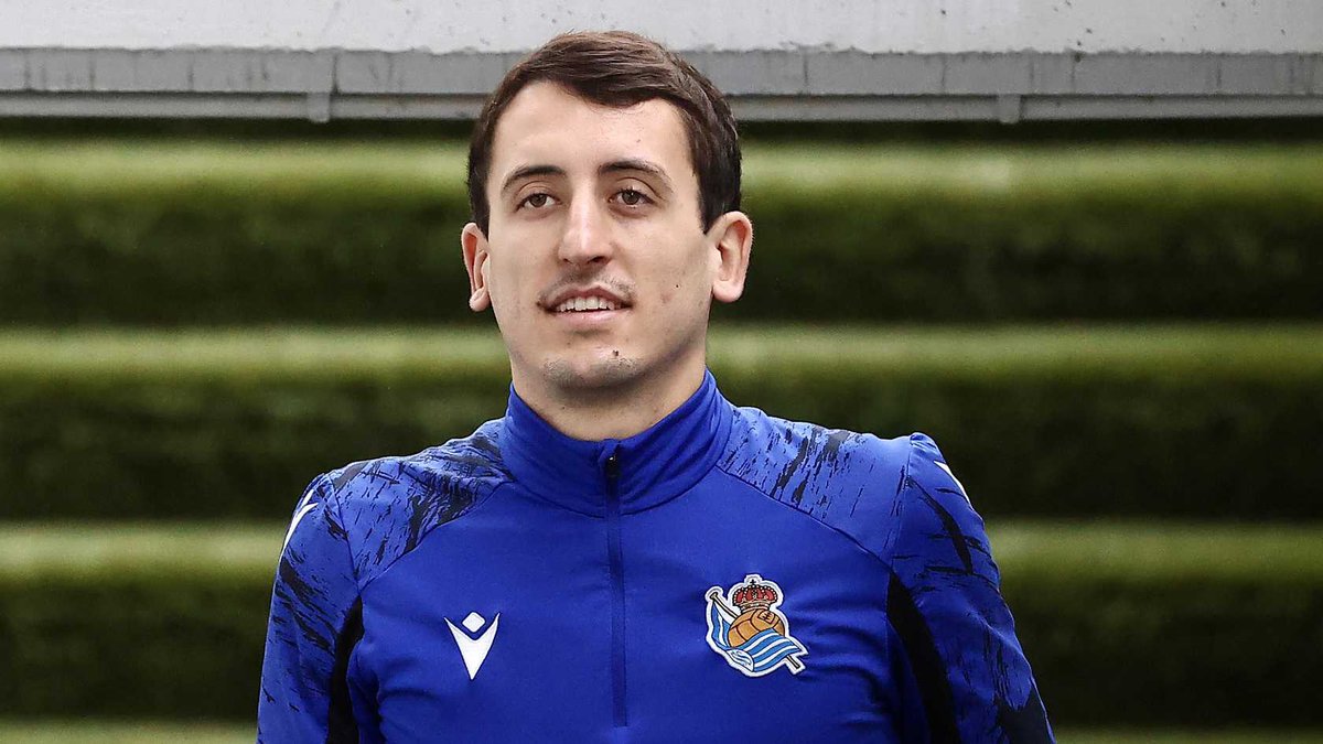 RealSociedad's tweet photo. 🔙 𝕋𝕚𝕔-𝕥𝕒𝕔... 🔜

#AurreraReala https://t.co/p6Wfv7pMxl
