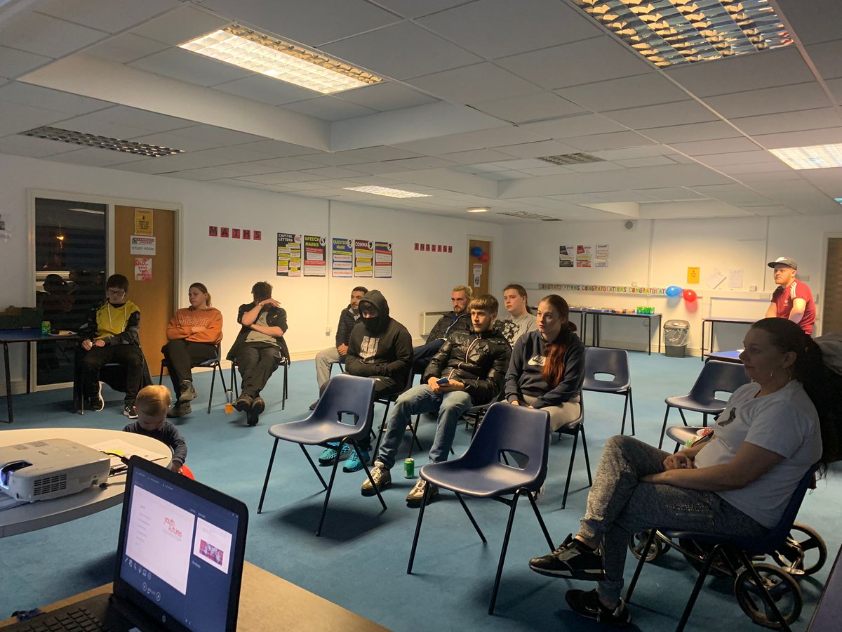 BRFCTrust's tweet photo. 🏆 Last Thursday, our @BRCTComCollege celebrated students' success at an Awards evening!

These students arrived last April and have collectively achieved an amazing 52 qualifications with 87% progressing into a positive destination!

👏 Congratulations! 👏

#WeAreTogether 🔵⚪️ https://t.co/LhFnE4uoed