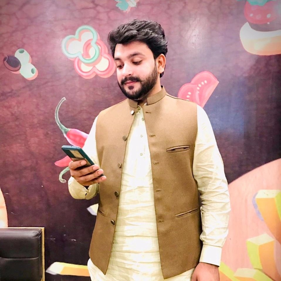 MMudasarChohan1's tweet photo. #NewProfilePic2️⃣0️⃣2️⃣1️⃣ https://t.co/FHqPV7Og6S