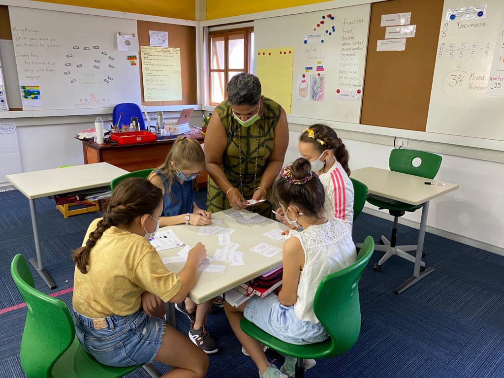 vpriyatech's tweet image. Learning about different parts of an online news. @AISChennai @CommonSenseEd #AISCLearner #AISCTech #AISCGrade5