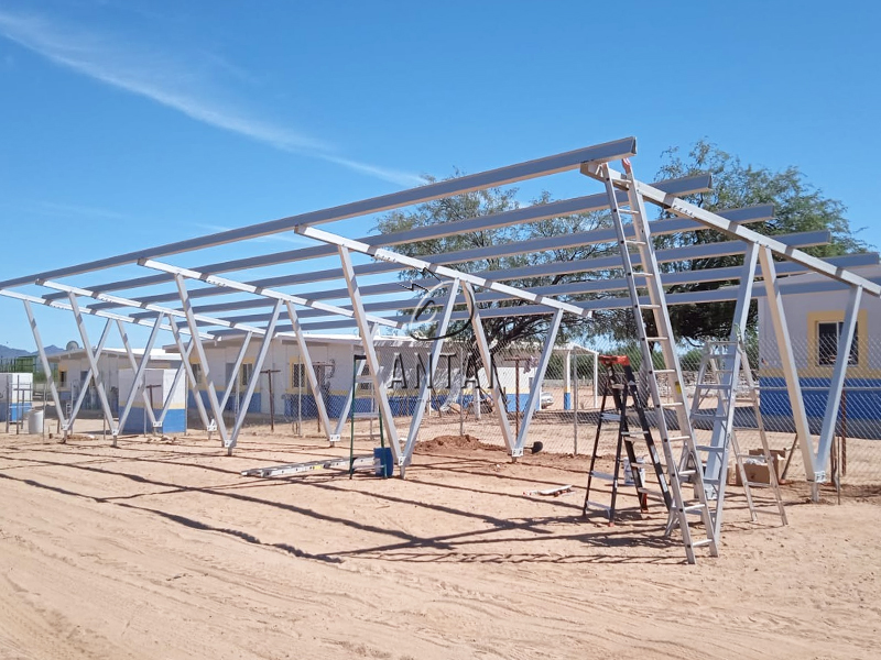 Antaisolar's tweet image. A closer look at this aesthetic #solar canopy in #Mexico! Featured with aluminum mounting structure provided by @Antaisolar, it will reap the benefits of dual-use land for car shading and power generation! Find us at:lnkd.in/grQW2dRV
#Groundsolar #Solarenergy #Solarpower