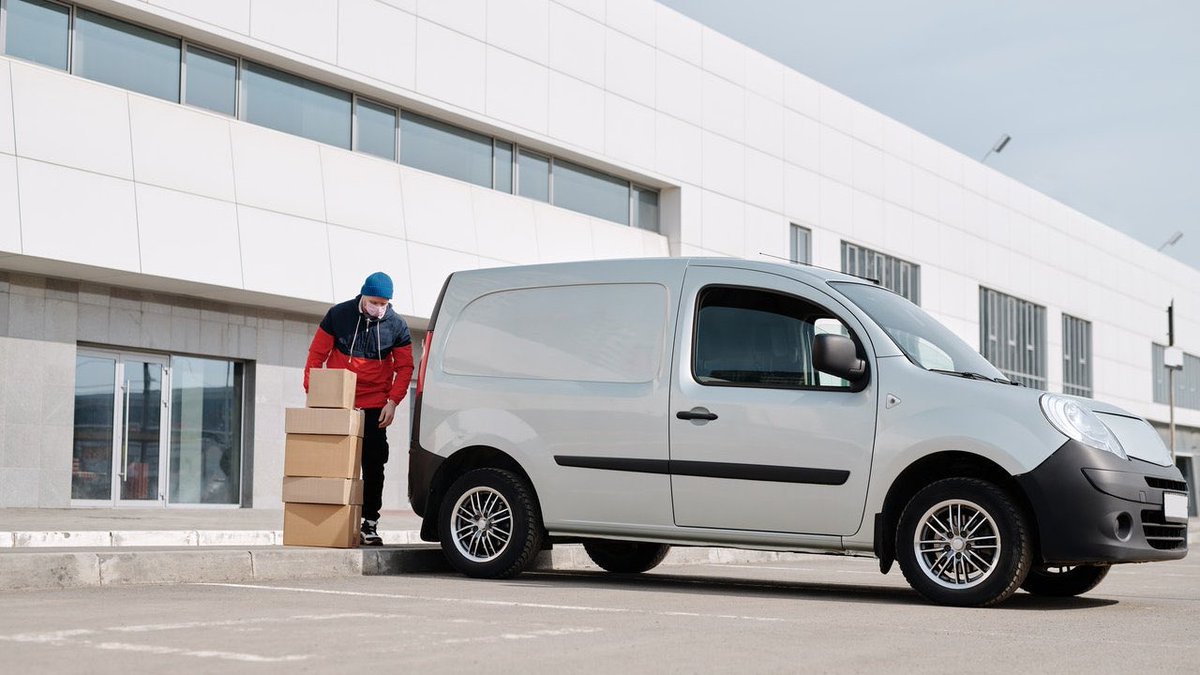translogistic_'s tweet photo. 4 RAZONES POR LAS QUE EL #TRANSPORTEDEDICADO ES LA SOLUCIÓN QUE NECESITA TU LOGISTICA. 

👉🏻 https://t.co/2qdZyBChz1 

#Translogistic #Transporte #Logistica #ecommerce #Barcelona @jaumegaldeano_ https://t.co/utUR5gMLuz