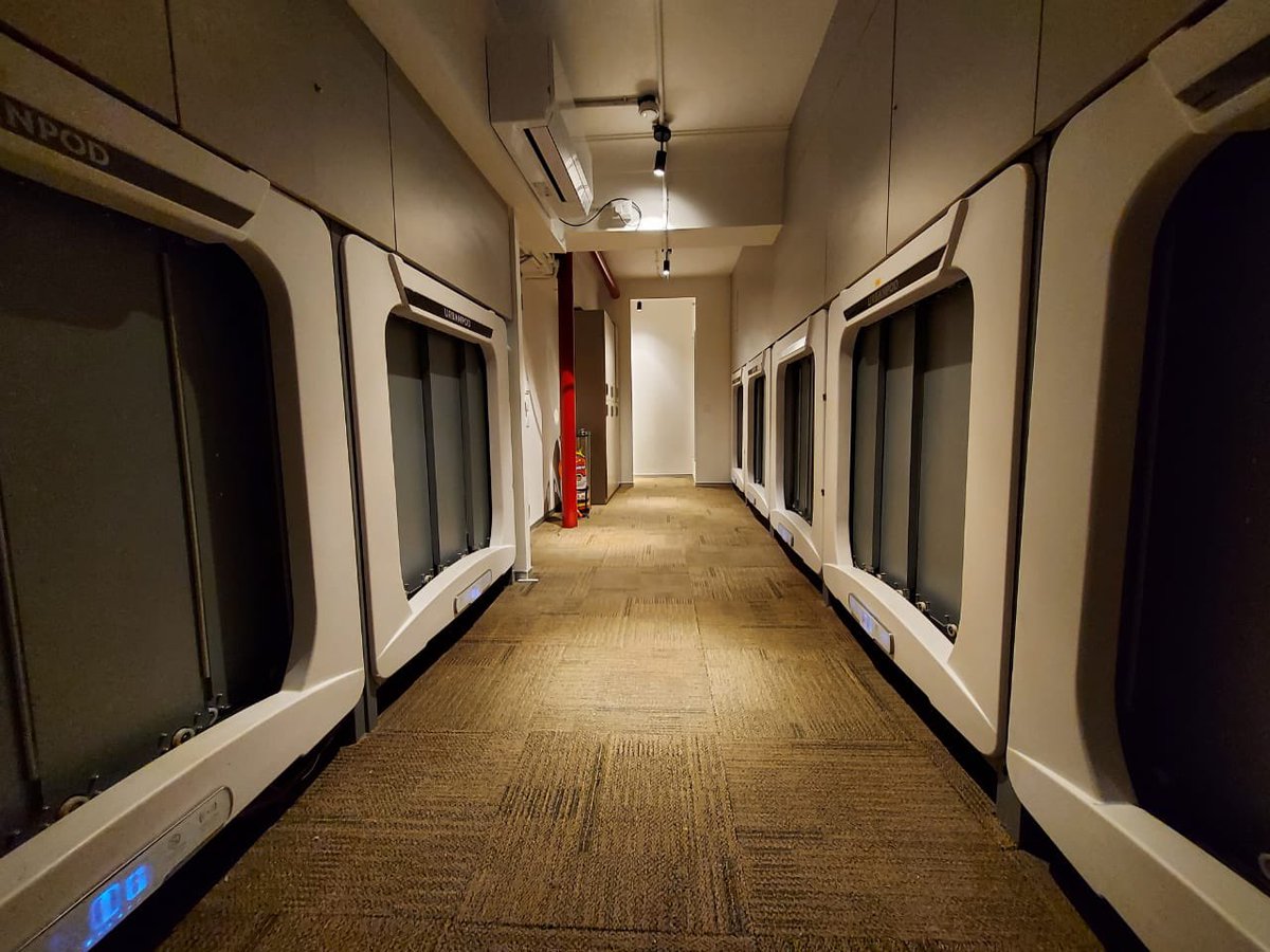 DarshanaJardosh's tweet photo. Happy to share that @RailMinIndia introduces India's first ever Pod retiring rooms at Mumbai Central Railway Station.

Enjoy the luxury and amenities of a hotel room in compact form at affordable prices with these Pod retiring rooms. https://t.co/hKIQrUzzjZ