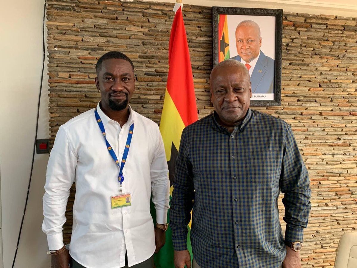 TeddyNanaYaw's tweet photo. 1/2
Yesterday, I paid a courtesy call on Ghana's former president and the affable political icon, H.E. John Dramani Mahama. The essence of my visit was to officially open up the Ayensuano constituency to him; seeking his guidance, input and counsel in that regard. https://t.co/l7HWf6BMpU