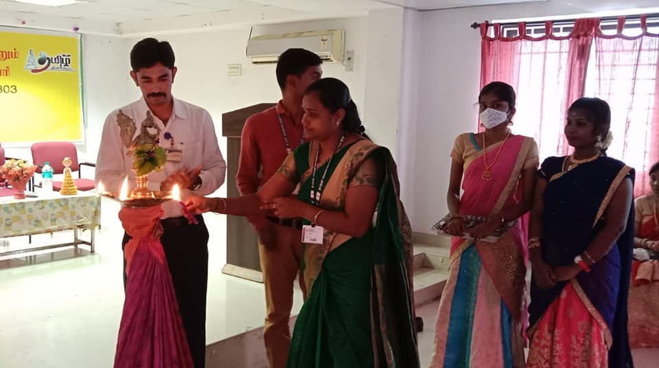 excelinstituti1's tweet image. எக்ஸல் வணிகவியல் மற்றும் அறிவியல் கல்லூரியில் தமிழ்த்துறை சார்பில் முத்தமிழ்ப் பேரவை துவக்க விழா நவம்பர் 16 ஆம் நாளன்று வேலப்பர் அரங்கில் நடைபெற்றது.
#excelinstitutions #excelcollegeforcommerceandscience #speaker #college #students #tamil #culture #namakkal #komarapalayam